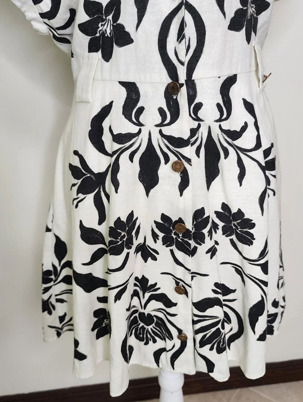 Zara Cream & Black Floral Linen Blend Button-Front Fit-and-Flare Dress Large - Picture 4 of 16